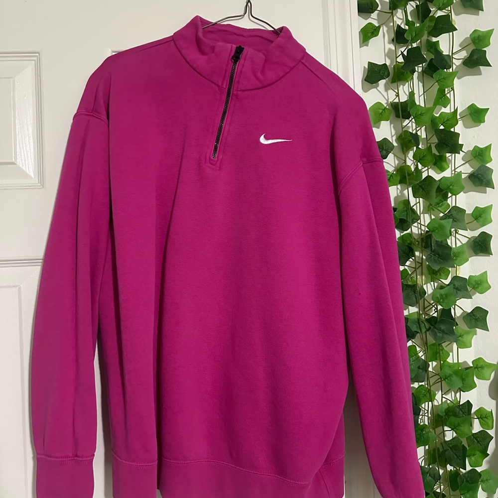 Nike women’s essential fleece quarter zip in active pink